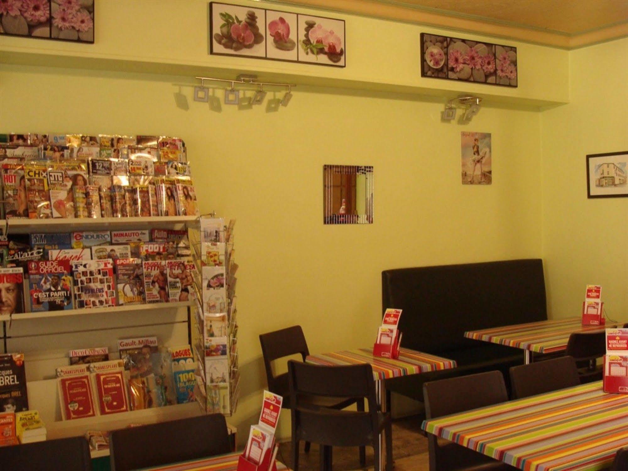 Hotel Le Flaubert Fougères Dış mekan fotoğraf