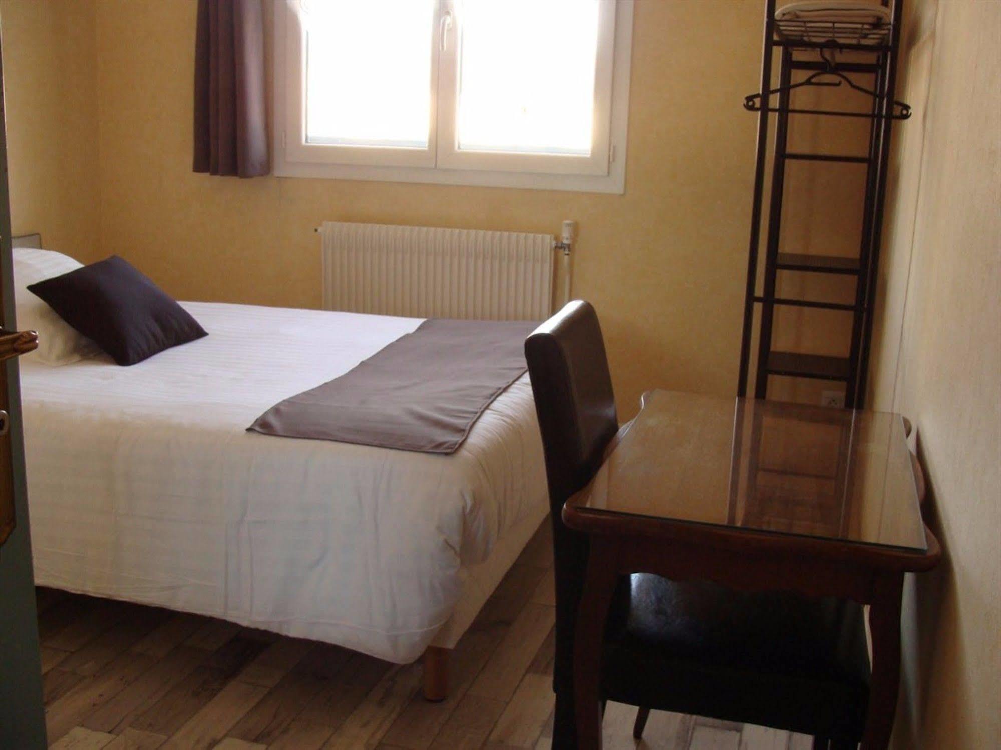 Hotel Le Flaubert Fougères Dış mekan fotoğraf